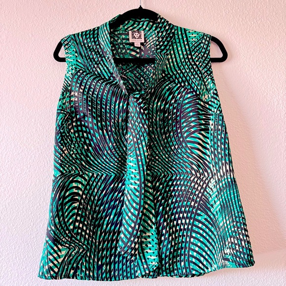 🎄🧑‍🎄Floral silk blouse with striped colt ,  very stylish and good❤️❤️😍😍 - Picture 3 of 7